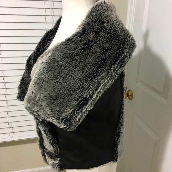 Fete Shaggy Faux Fur Vest - Picture 2 of 5